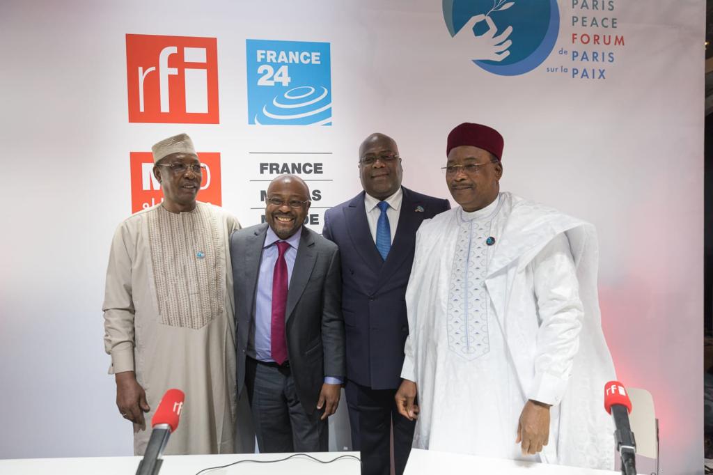 <span  class="uc_style_uc_tiles_grid_image_elementor_uc_items_attribute_title" style="color:#ffffff;">Forum de la paix 2019 (avec les présidents Idriss Déby, Félix Tshisekedi, Mahamadou Issoufou)</span>